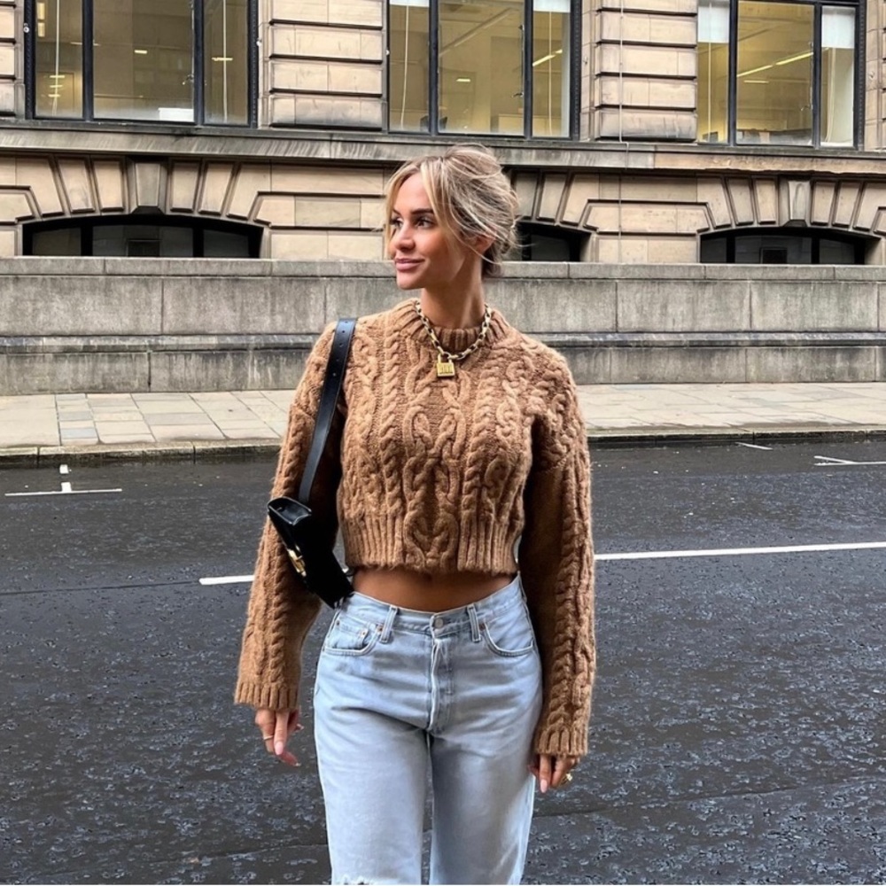 Like new Zara Sweater